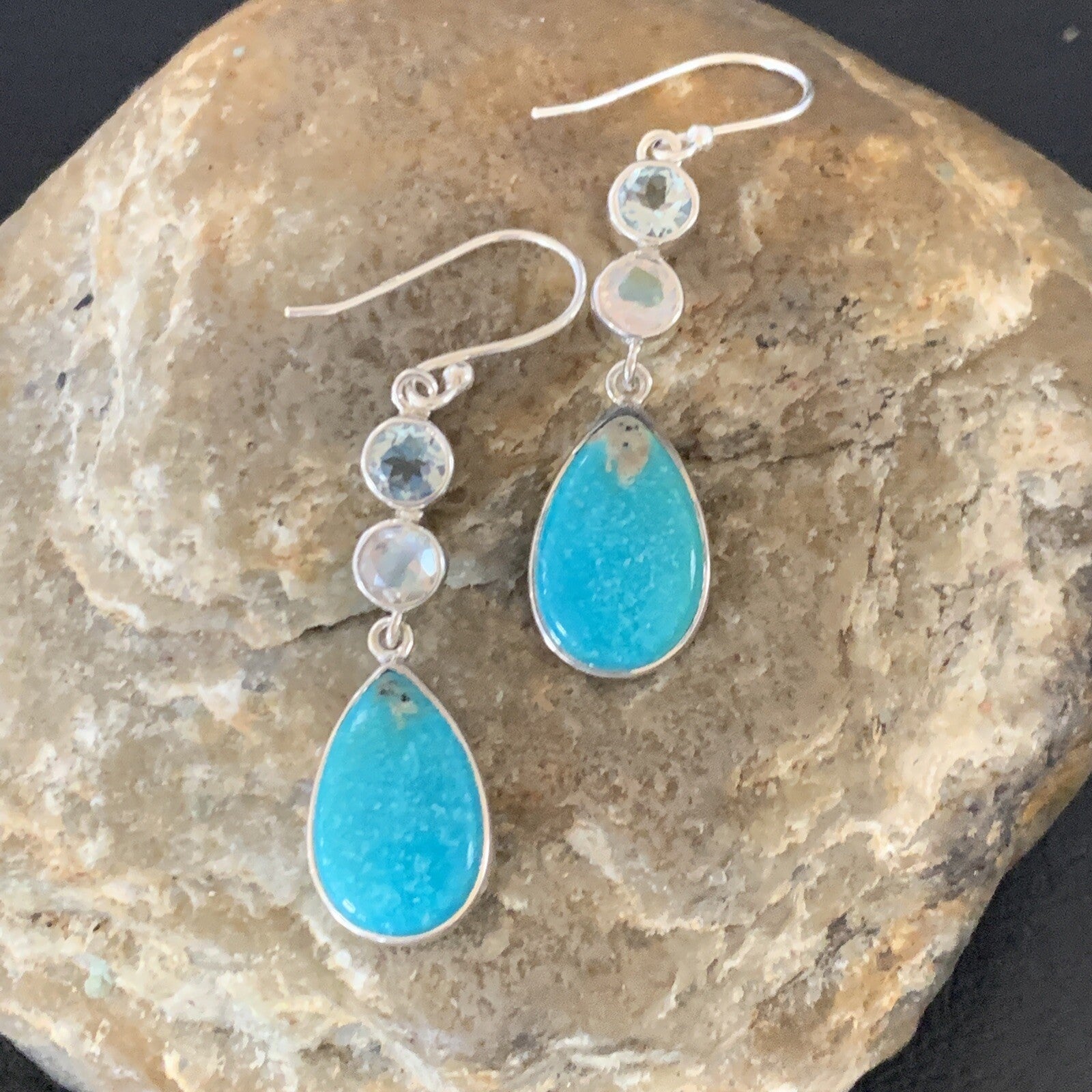 Womens Blue Kingman Turquoise Navajo Sterling Silver Earrings 12035