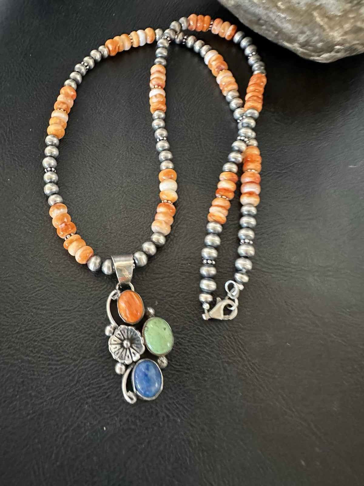 Orange Spiny Oyster Navajo Pearls Sterling Silver Necklace Pendant 19379
