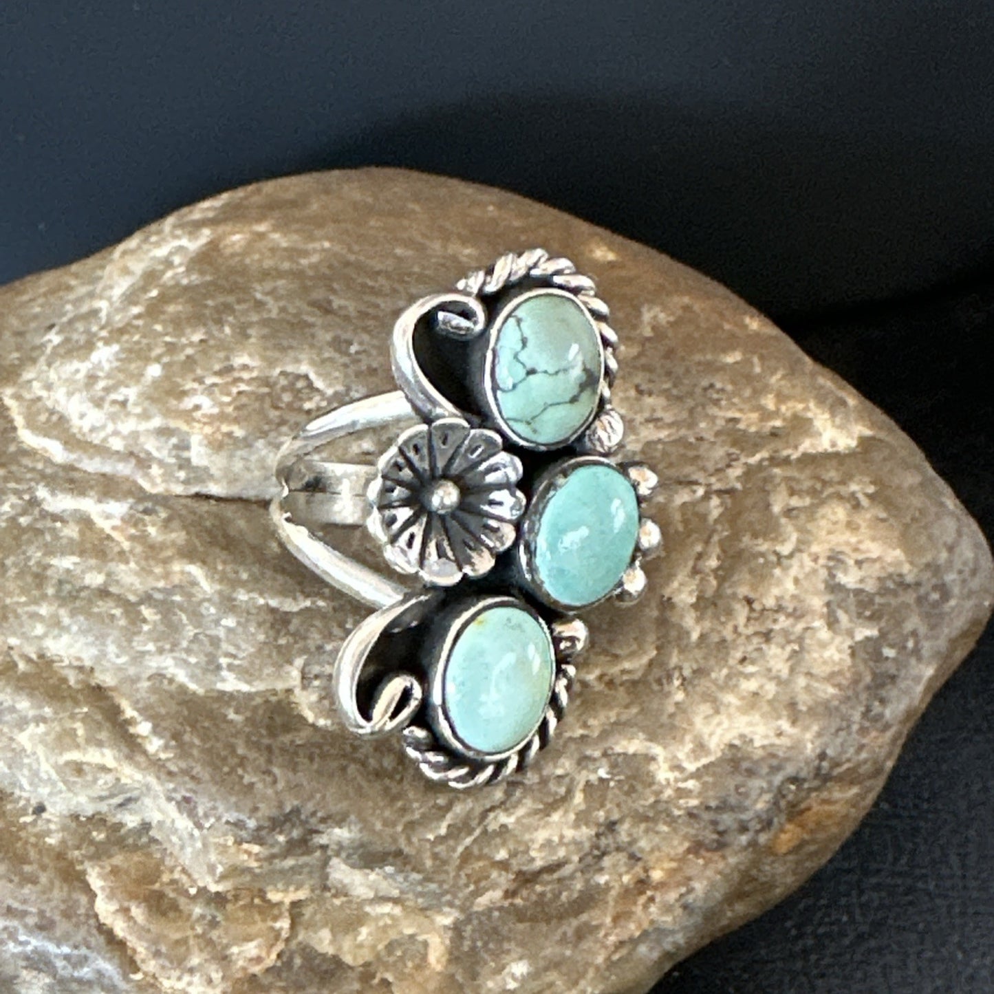 Yazzie Ring Green Turquoise Navajo Sterling Silver Cluster Size 8 19207