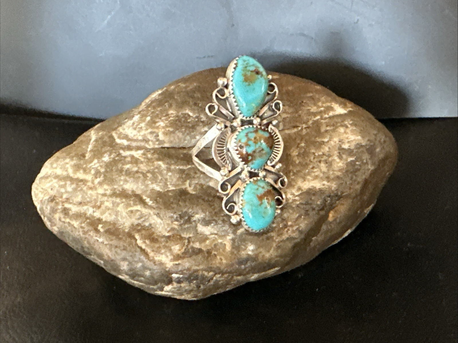 Navajo Blue Kingman Turquoise Ring MultiStone Cluster Sz 8.5 19812