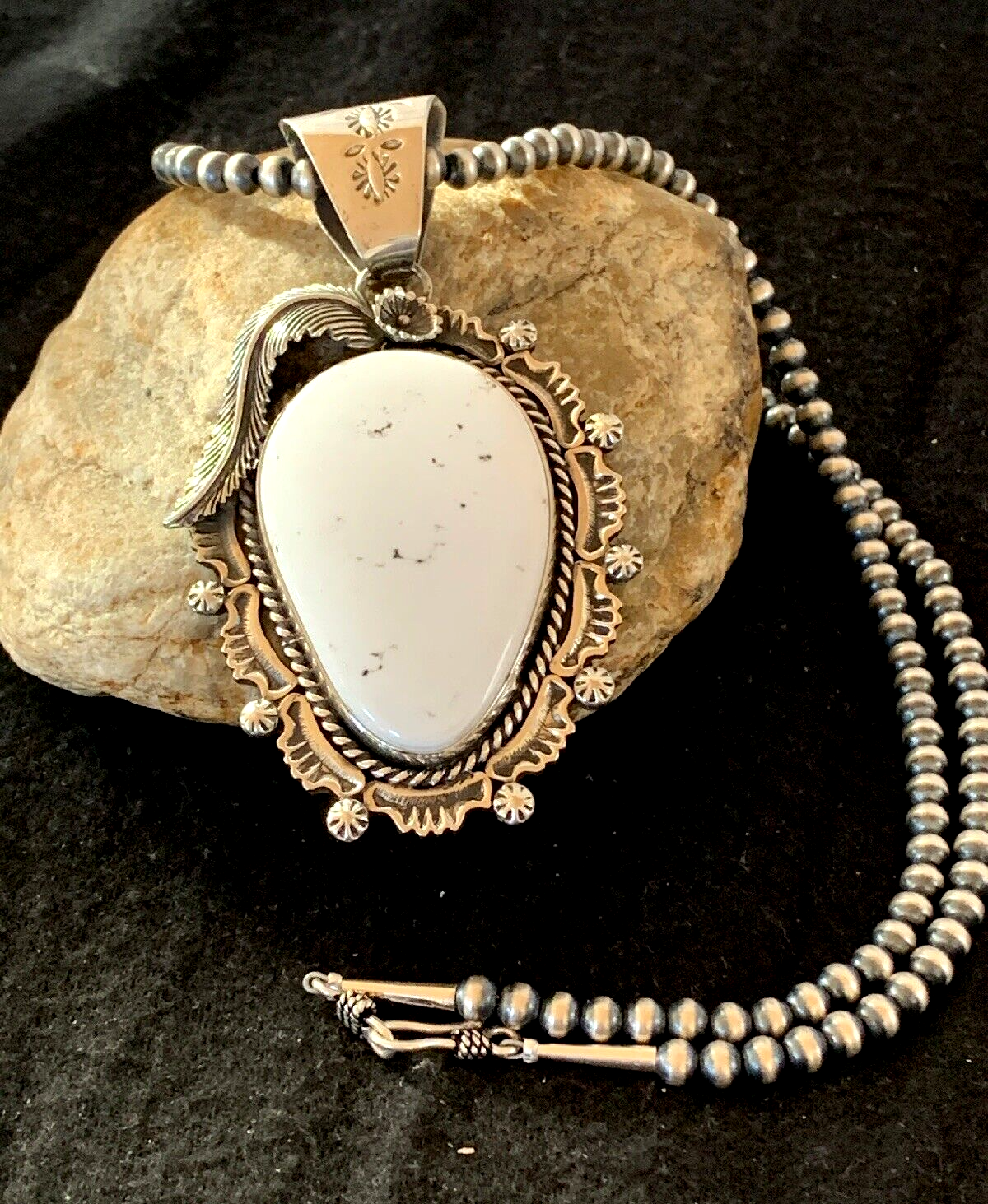 Mens White Buffalo Turquoise Pendant Navajo Sterling Silver Necklace 04238