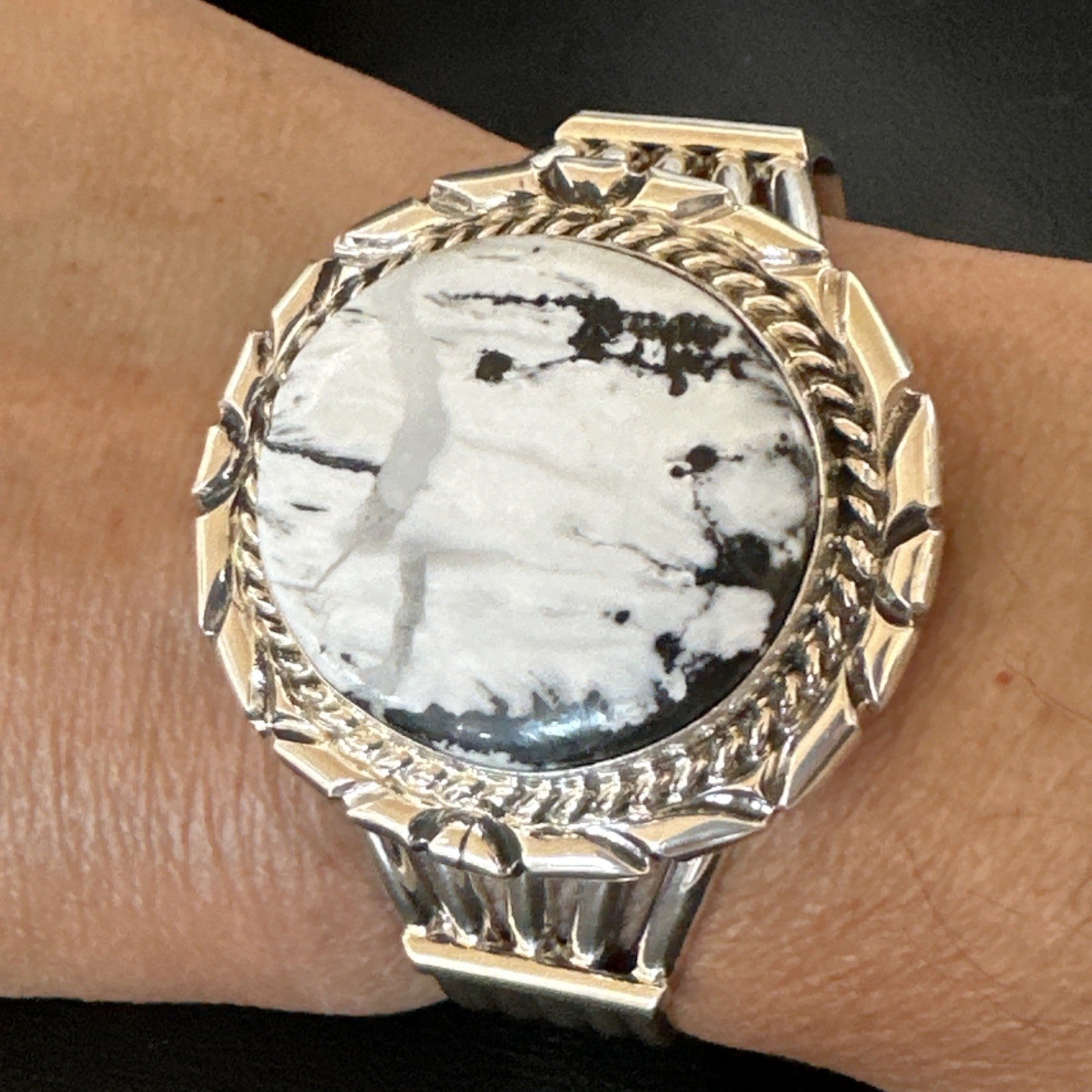 White Buffalo Turquoise Navajo Sterling Silver Cuff Bracelet 19279