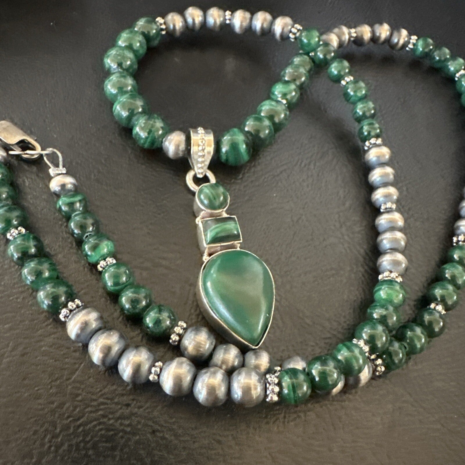 Womens Green Malachite Pendant Navajo Sterling Silver Necklace 18373