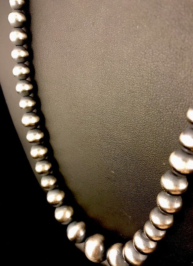 Native American Navajo Graduated Sterling Silver Bead Necklace 20"