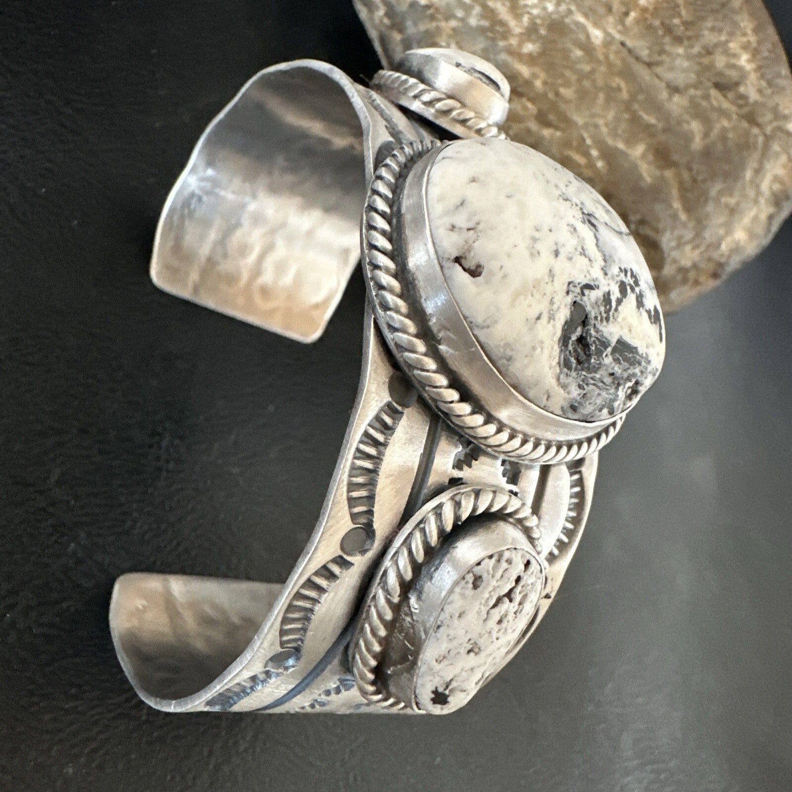 Mens WoMens White Buffalo Turquoise Navajo Sterling Silver Cuff Bracelet 17861