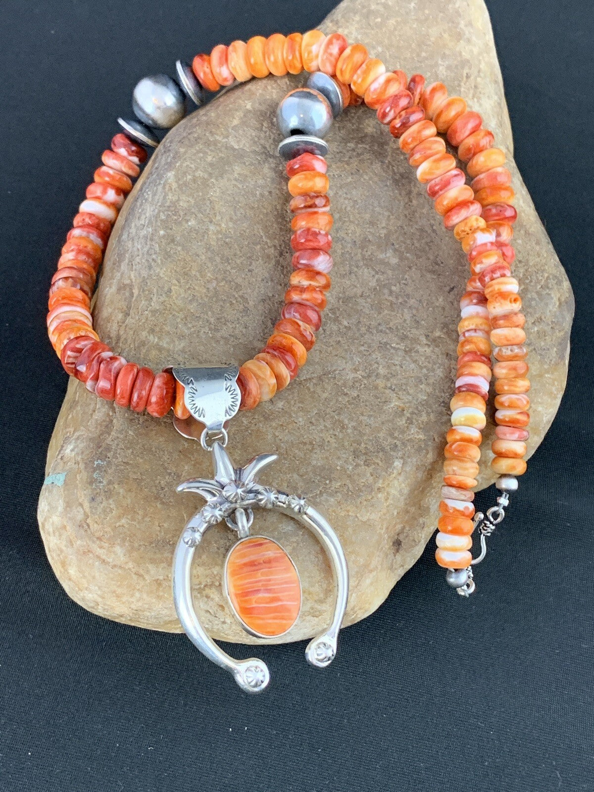 Spiny Oyster Naja Pendant Navajo Sterling Silver Necklace 00238