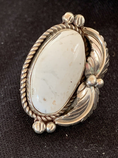 White Buffalo Turquoise Navajo Sterling Silver Ring Size 9.5 00143