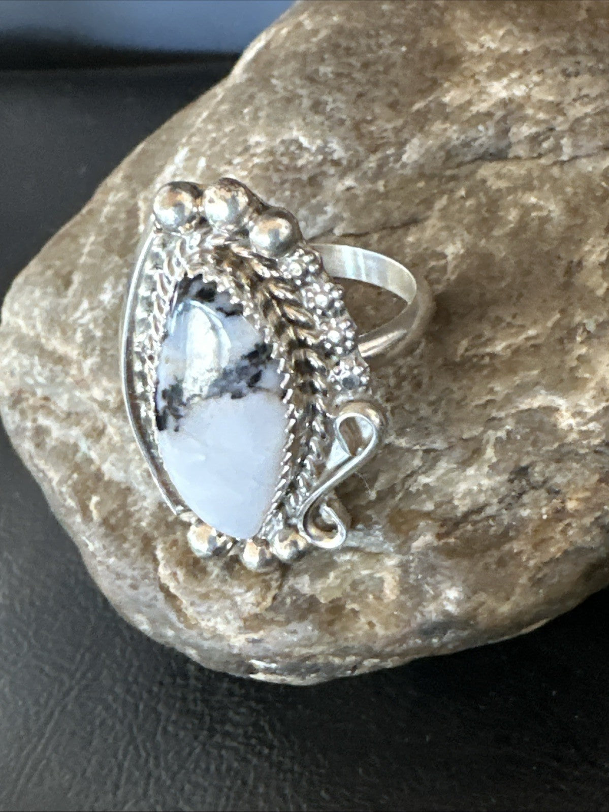 Black White Buffalo Turquoise Navajo Sterling Silver Ring Size 11 19811