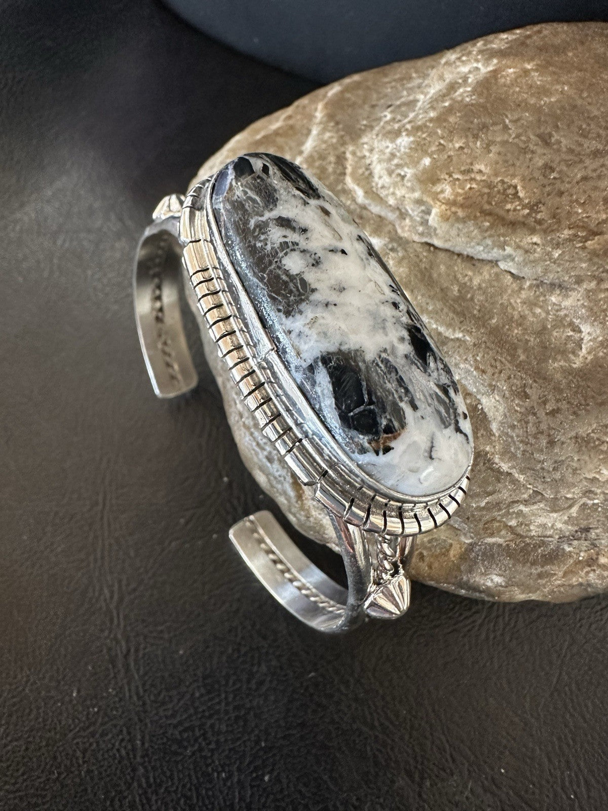White Buffalo Turquoise Navajo Sterling Silver Cuff Bracelet 7" 19392