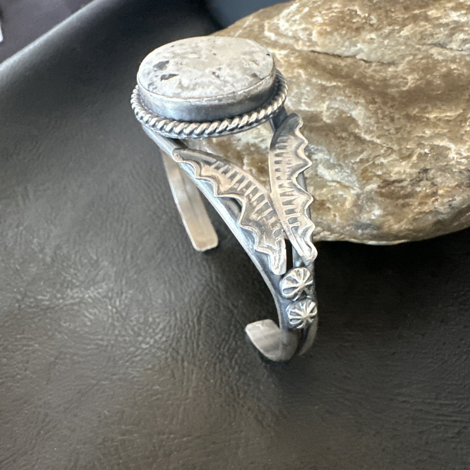 White Buffalo Turquoise Navajo Sterling Silver Cuff Bracelet 7.25" 19281