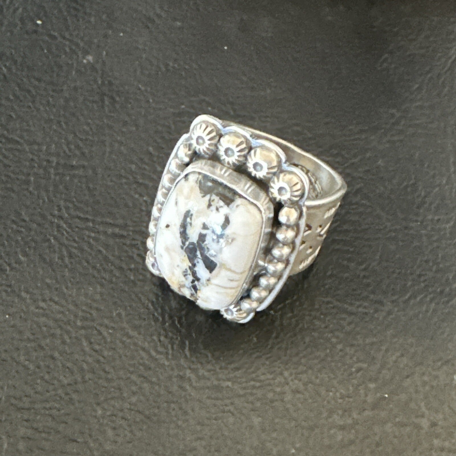 White Buffalo Turquoise Navajo Sterling Silver Ring Size 8 18777