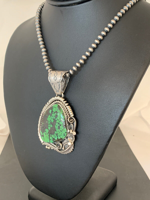 Green Spiderweb Turquoise Pendant Navajo Beads Necklace | Sterling Silver | Authentic Native American Handmade | 02983
