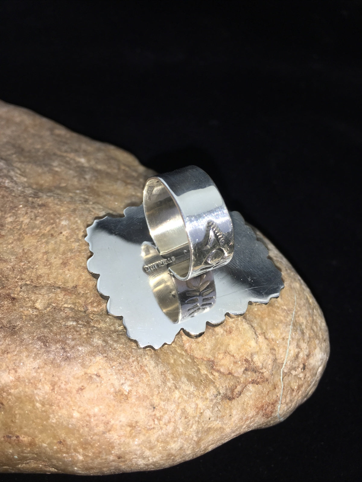 Navajo Sterling Silver Red Spiny Oyster Ring Size 8.5 01811