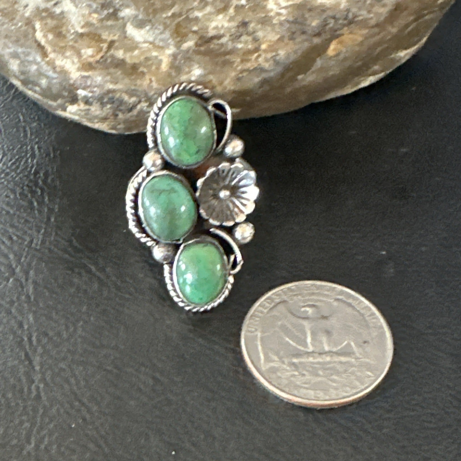 Yazzie Ring Green Turquoise Navajo Sterling Silver Cluster Size 7 19244