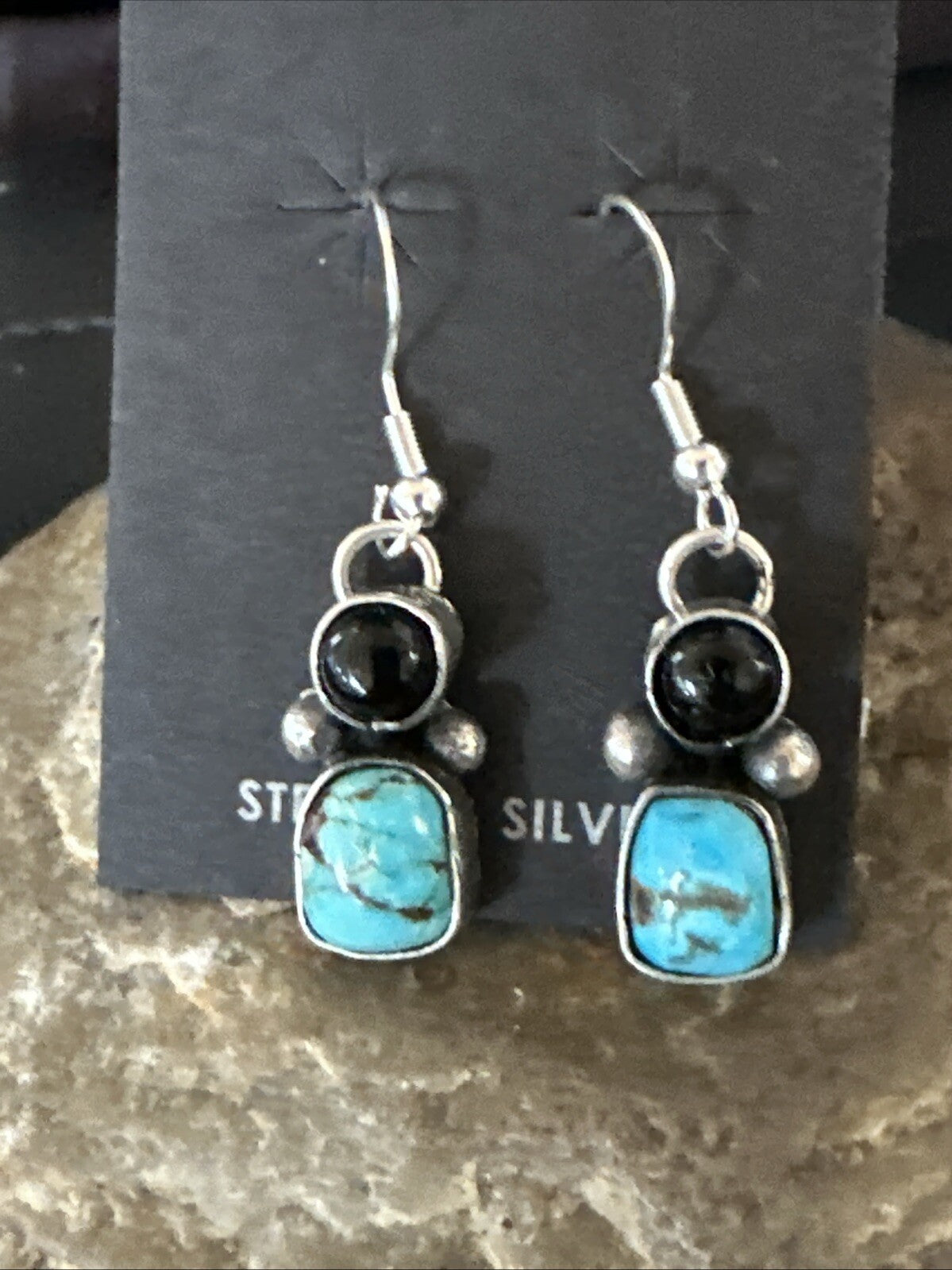 Handmade Kingman Turquoise Onyx Navajo Sterling Silver Dangle Earrings 18847