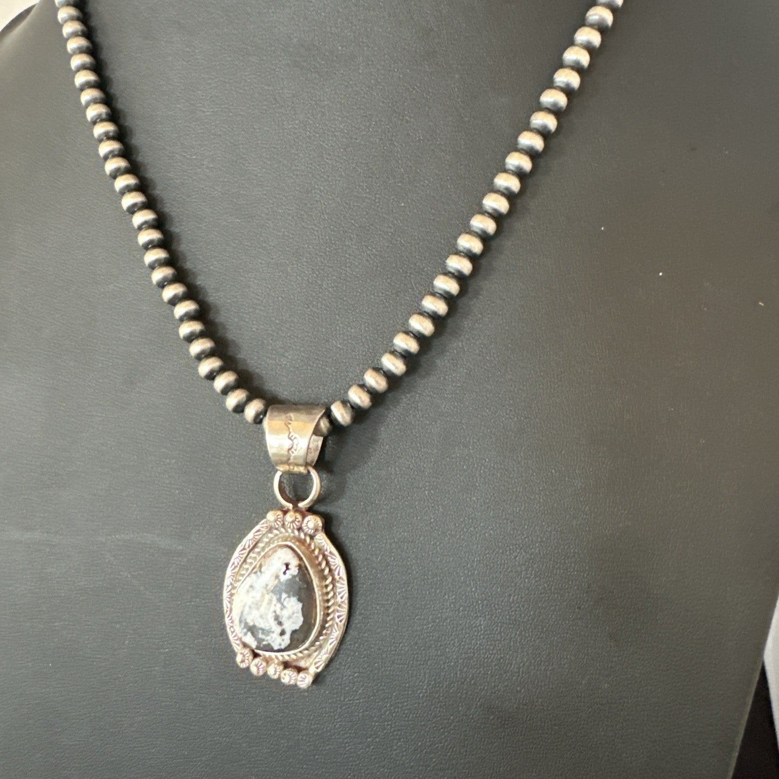 White Buffalo Turquoise Pendant Navajo Pearls Sterling Silver Necklace 20” 19495