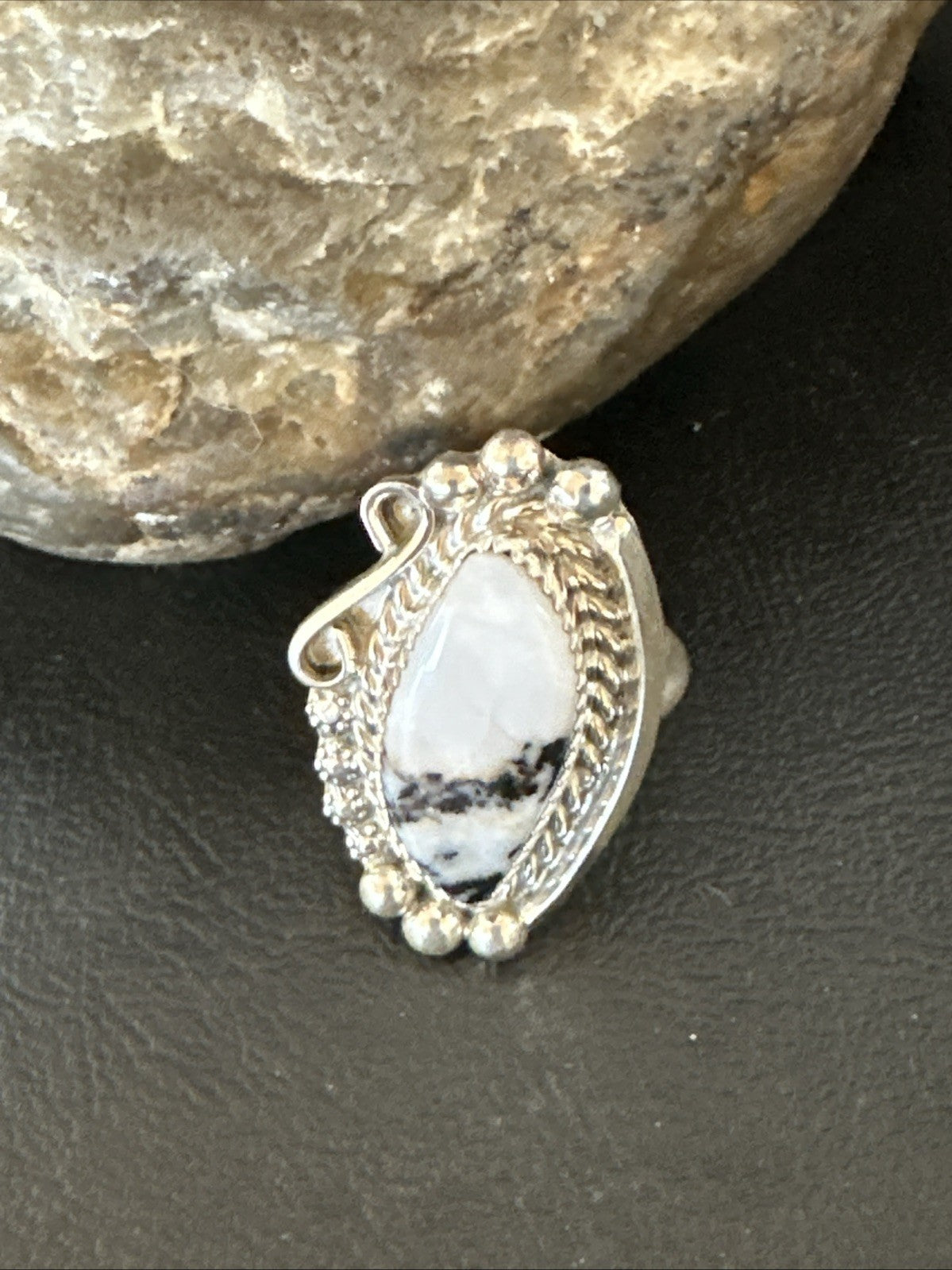 Black White Buffalo Turquoise Navajo Sterling Silver Ring Size 11 19811