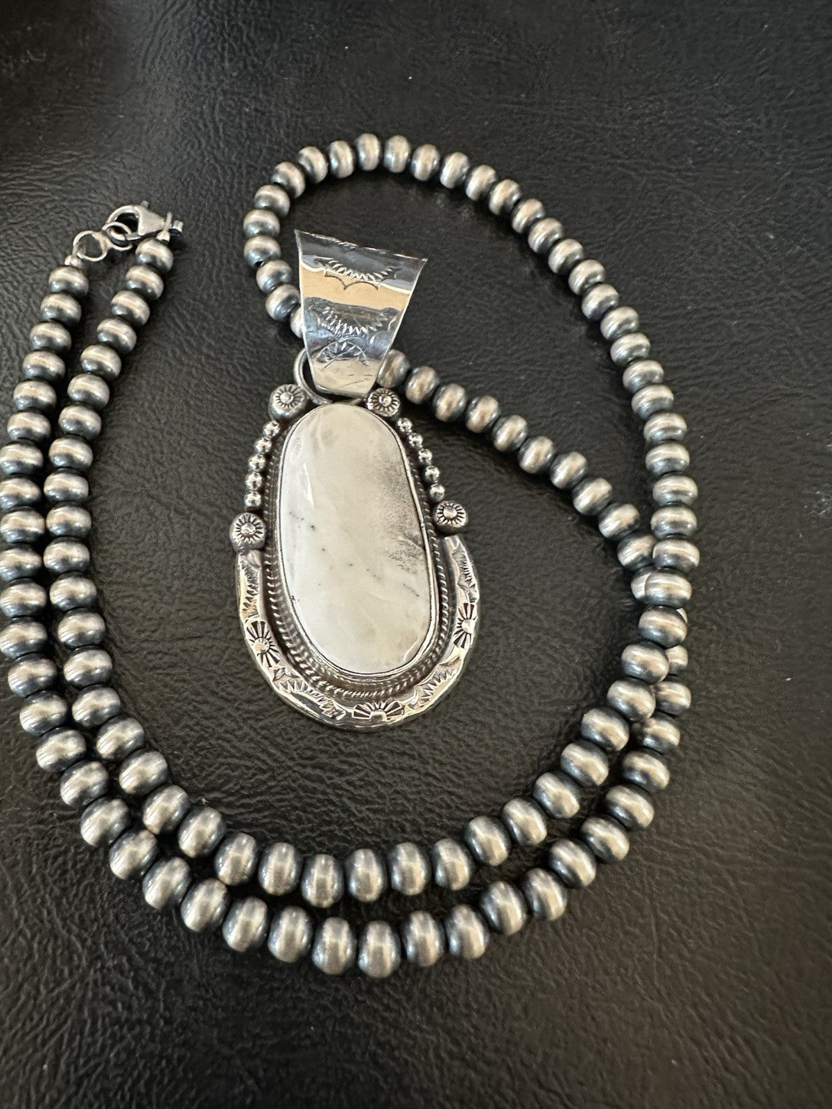 White Buffalo Turquoise Pendant Navajo Pearls Sterling Silver Necklace 19374