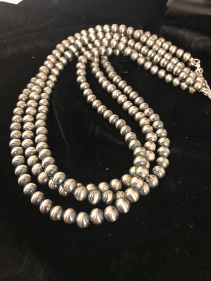 Native American Sterling Silver Navajo Pearls 7 mm Necklace 21” 3 Strand