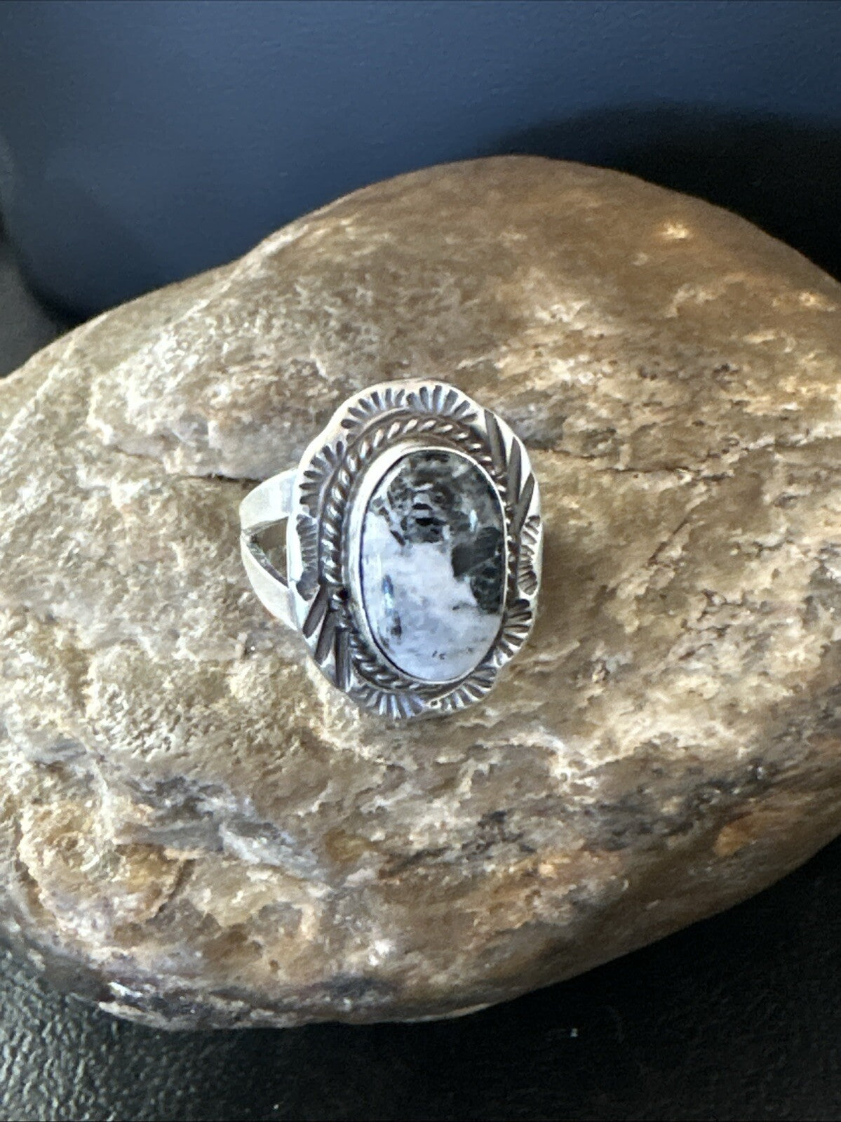 Womens White Buffalo Turquoise Navajo Sterling Silver Ring Size 7 18586