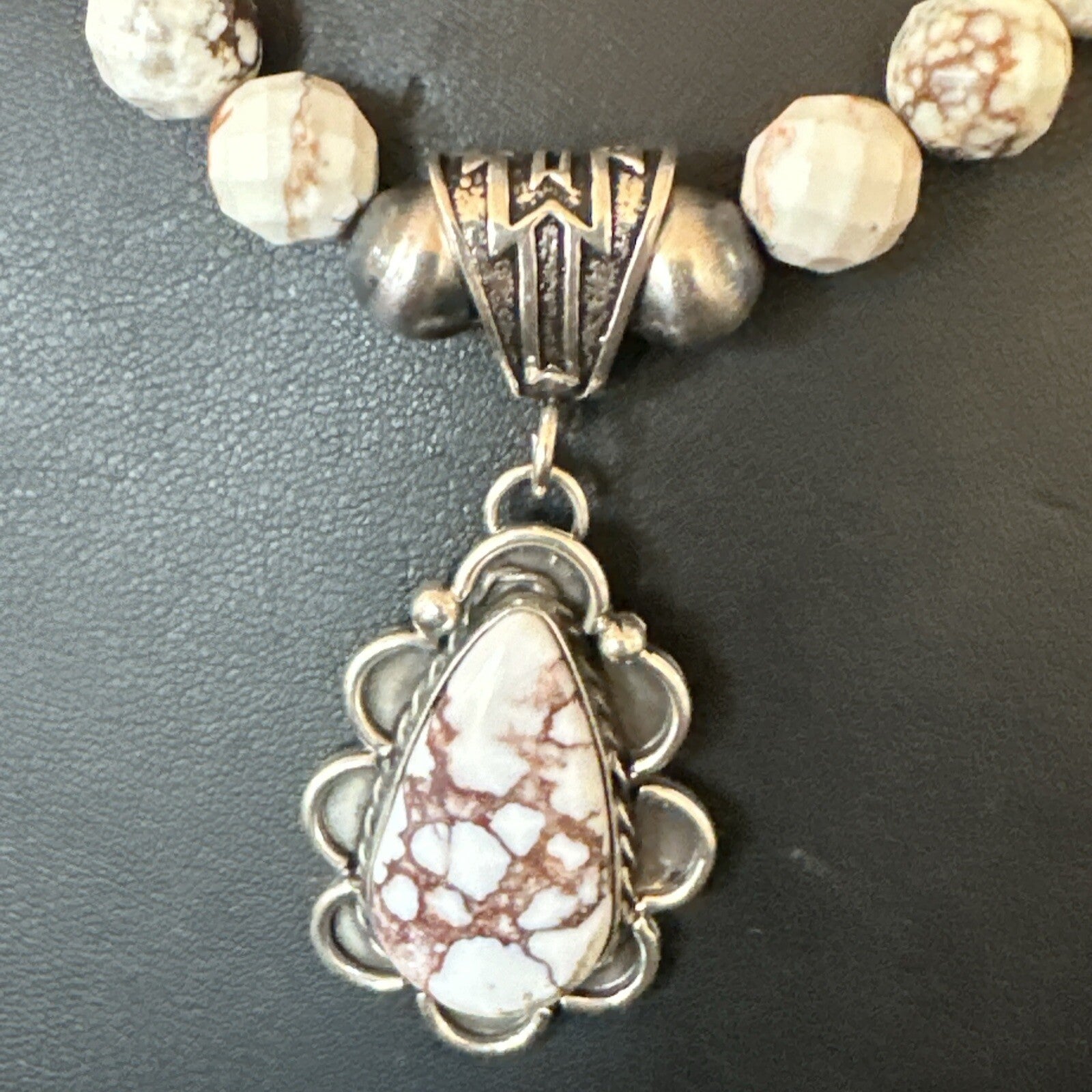 Wild Horse Turquoise Pendant Sterling Silver Beads Howlite Necklace 18030