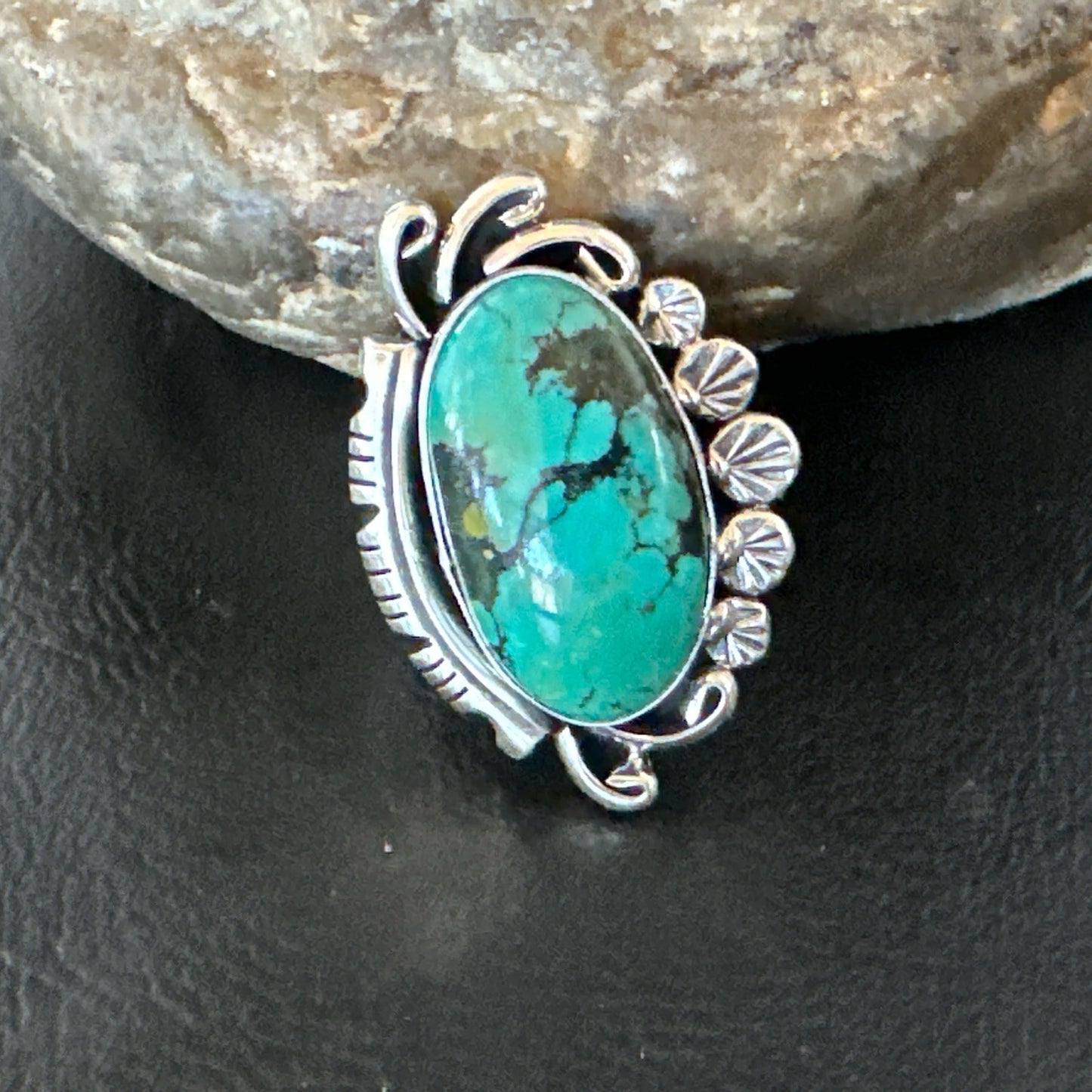 Yazzie Handmade Navajo Sterling Silver  Blue Kingman Turquoise Ring Size 8 19626