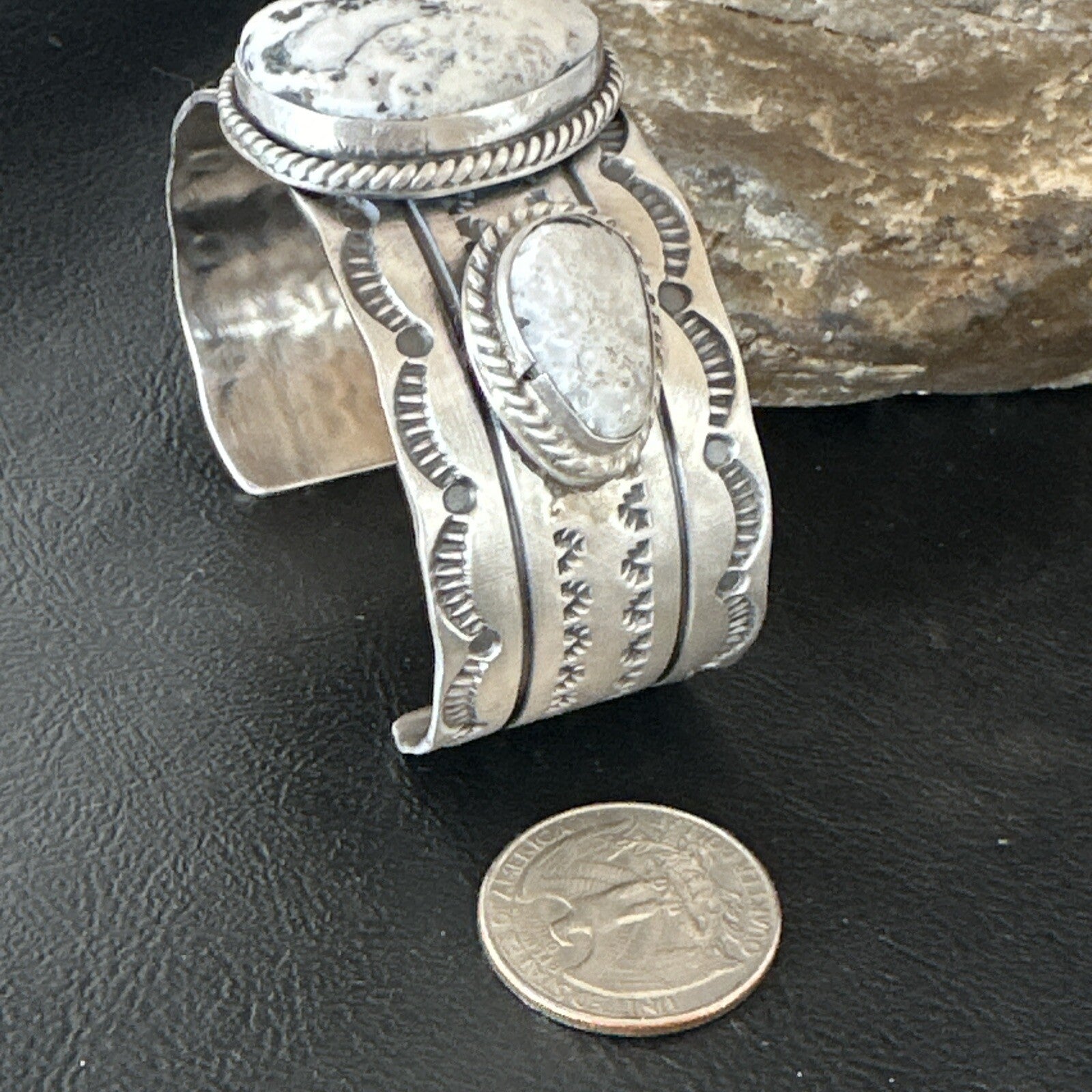 Mens WoMens White Buffalo Turquoise Navajo Sterling Silver Cuff Bracelet 17861