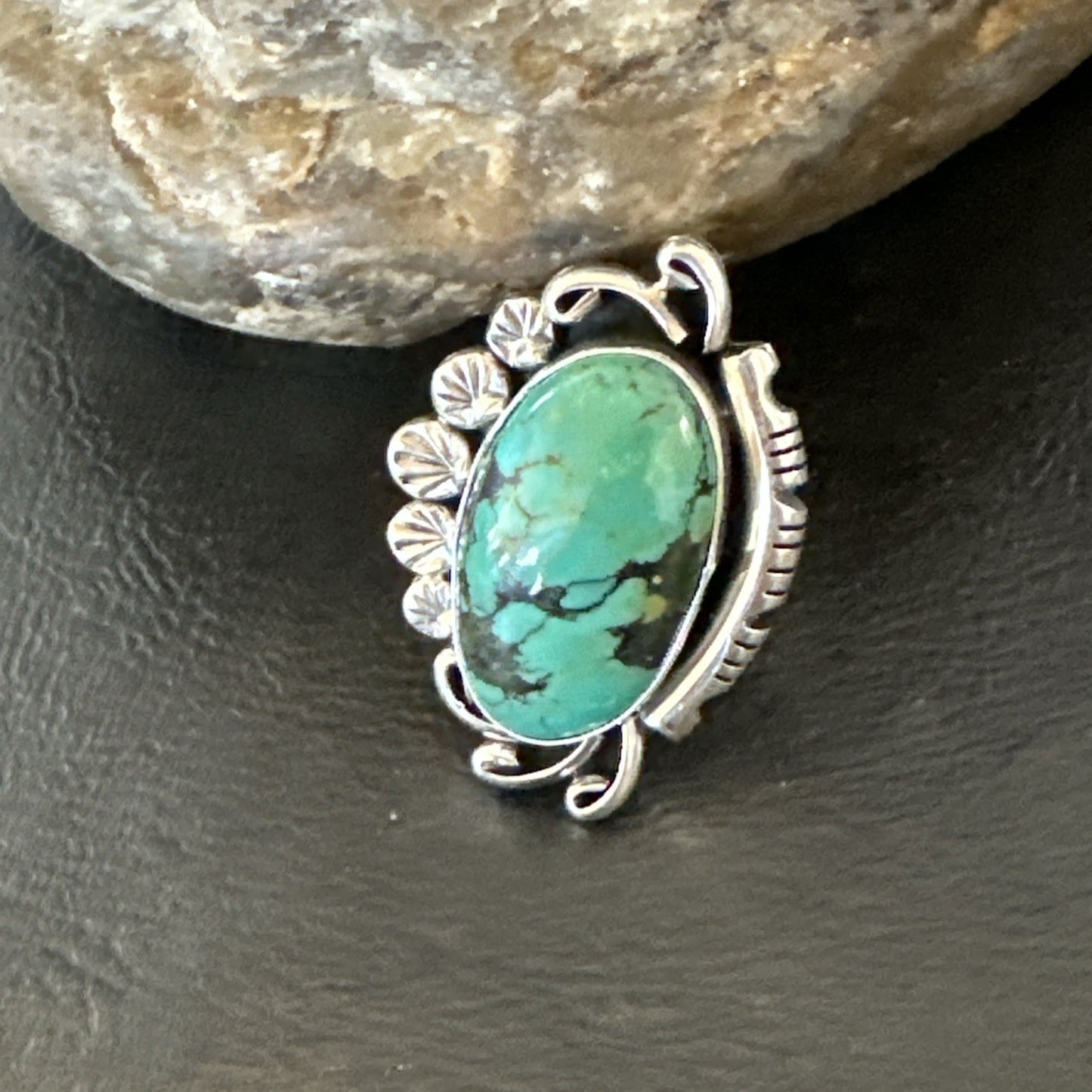 Yazzie Handmade Navajo Sterling Silver  Blue Kingman Turquoise Ring Size 8 19626