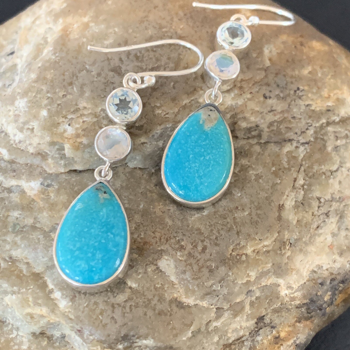 Womens Blue Kingman Turquoise Navajo Sterling Silver Earrings 12035