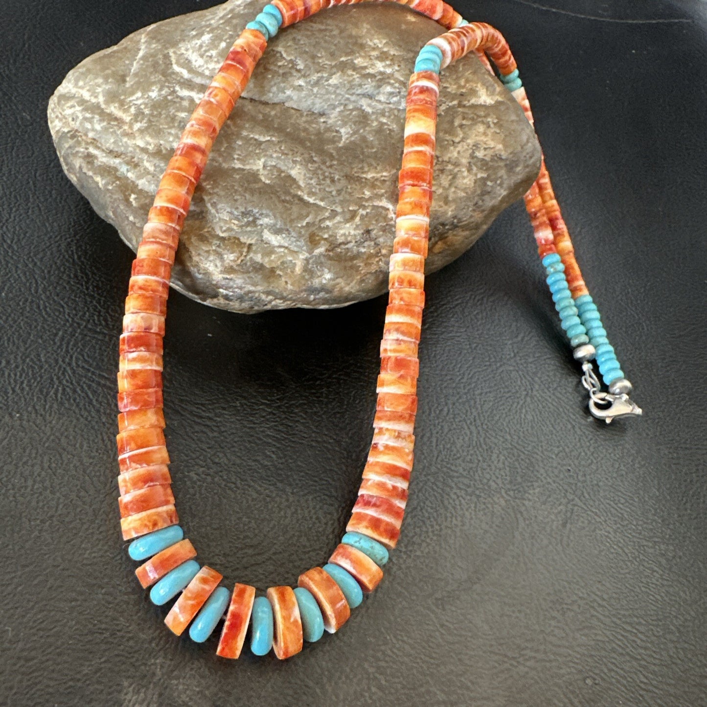 USA Spiny Oyster Turquoise Graduated Navajo Sterling Silver Necklace 18273