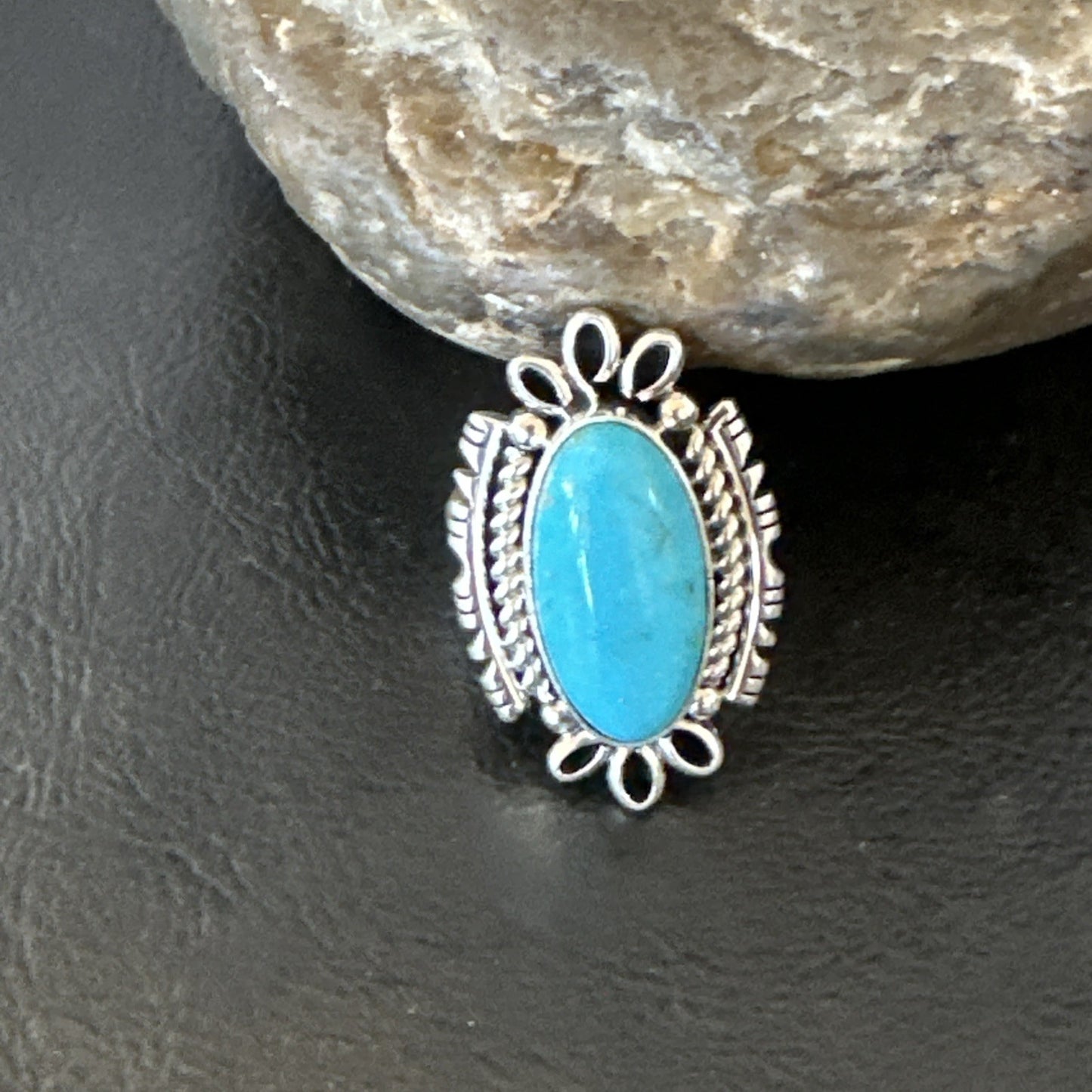 Yazzie Handmade Navajo Sterling Silver  Blue Kingman Turquoise Ring Size 7 19624