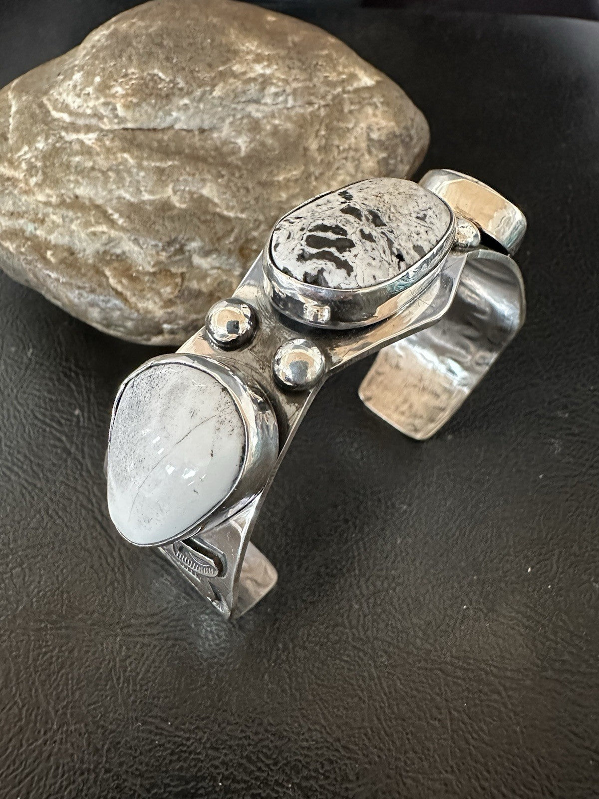 Mens WoMens White Buffalo Turquoise Navajo Sterling Silver Cuff Bracelet 19502