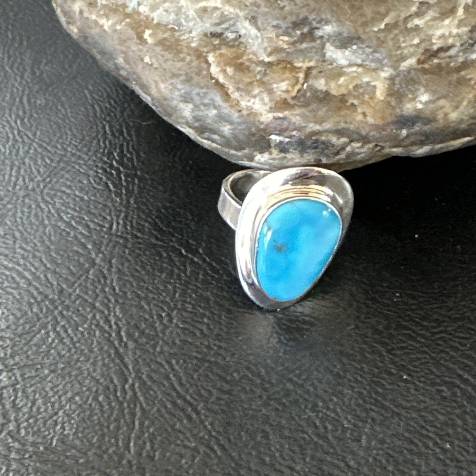 WoMens Sterling Silver Robin Egg Blue Kingman Turquoise Ring Size 6 17732