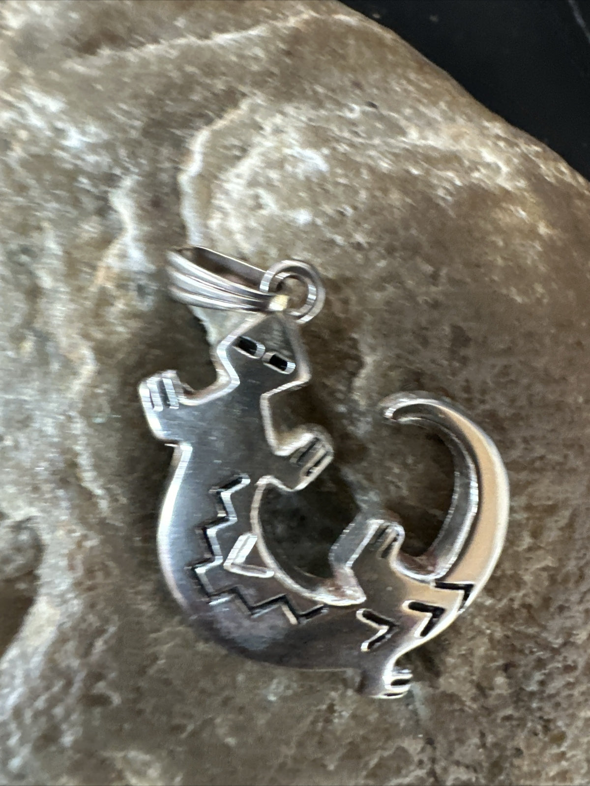 Navajo Stamped Lizard Pendant Gecko Sterling Silver 18155