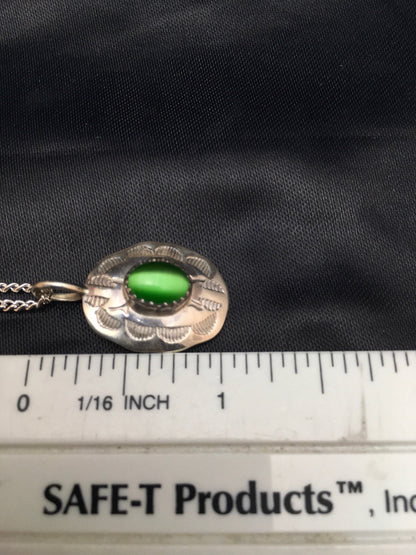 Native American Green Malachite Pendant Navajo Sterling Silver Necklace 08956