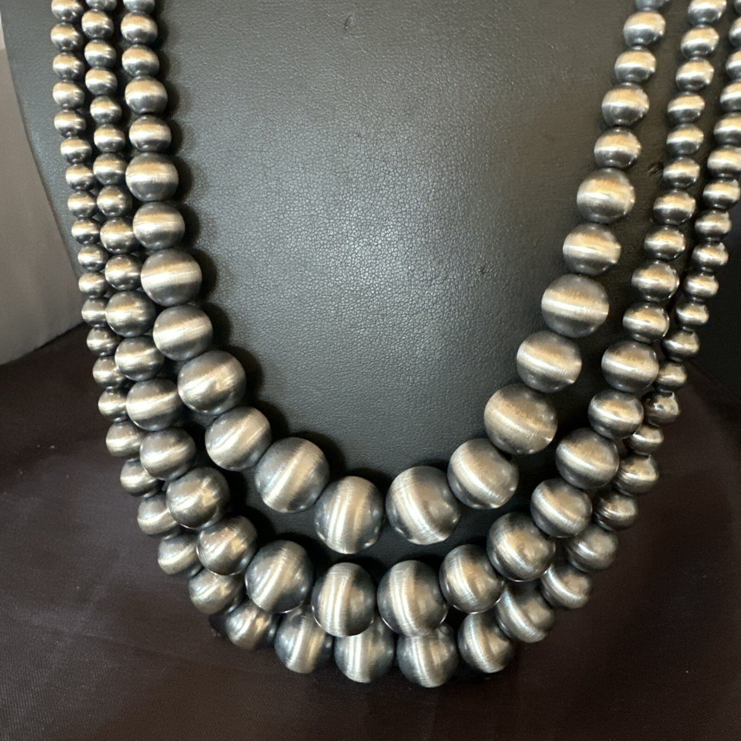 Mixed Bead Graduated Bib Sterling Silver Navajo Pearls Necklace 24” 3S 18239