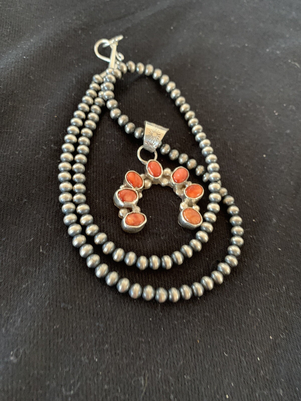 Red Spiny Oyster Naja Pendant Navajo Pearls Sterling Silver Necklace 00326