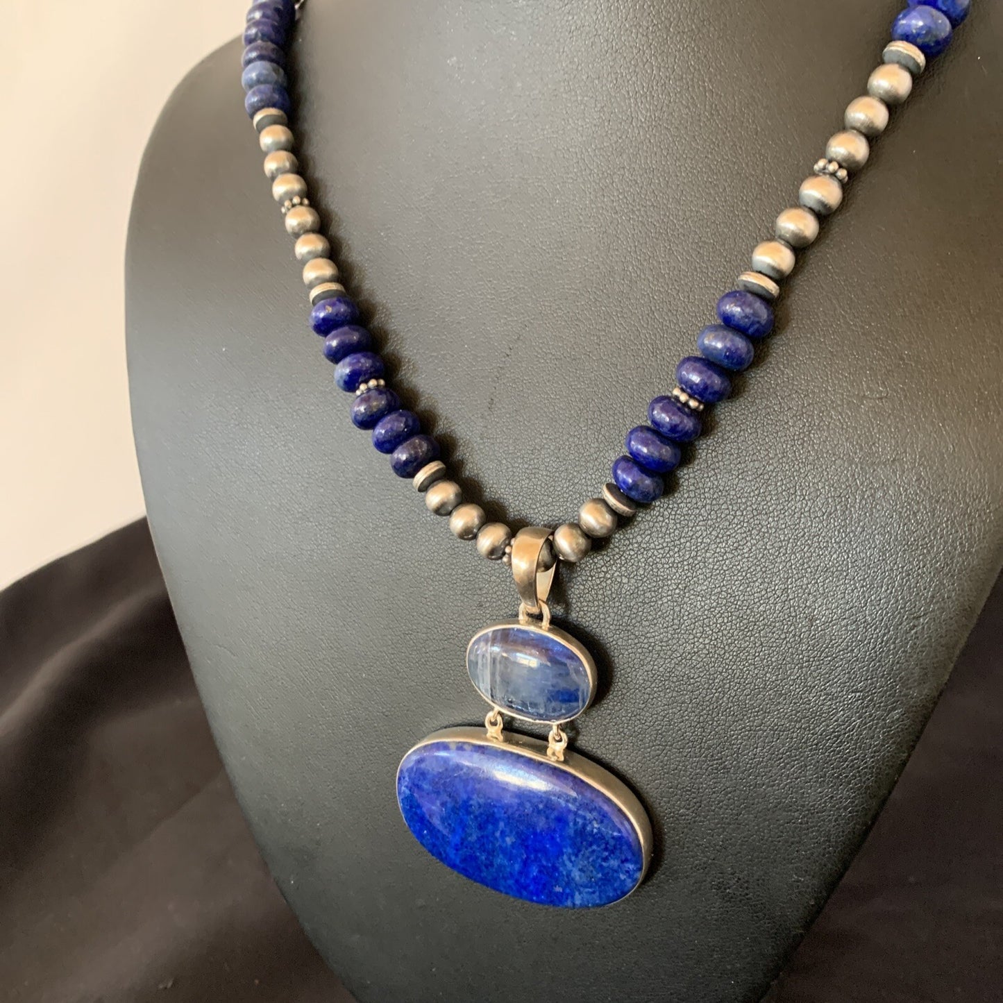 Lapis Lazuli Pendant Navajo Pearls Sterling Silver Necklace 11366