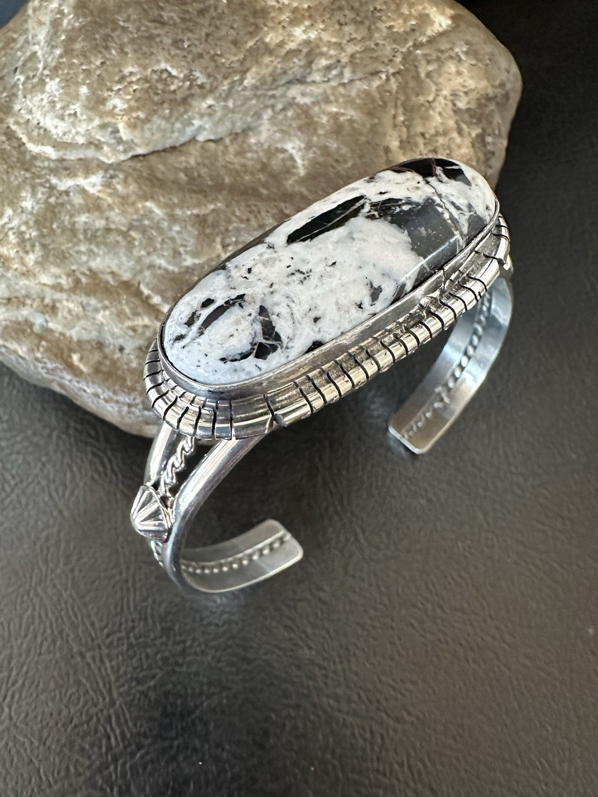 White Buffalo Turquoise Navajo Sterling Silver Cuff Bracelet 7" 19382
