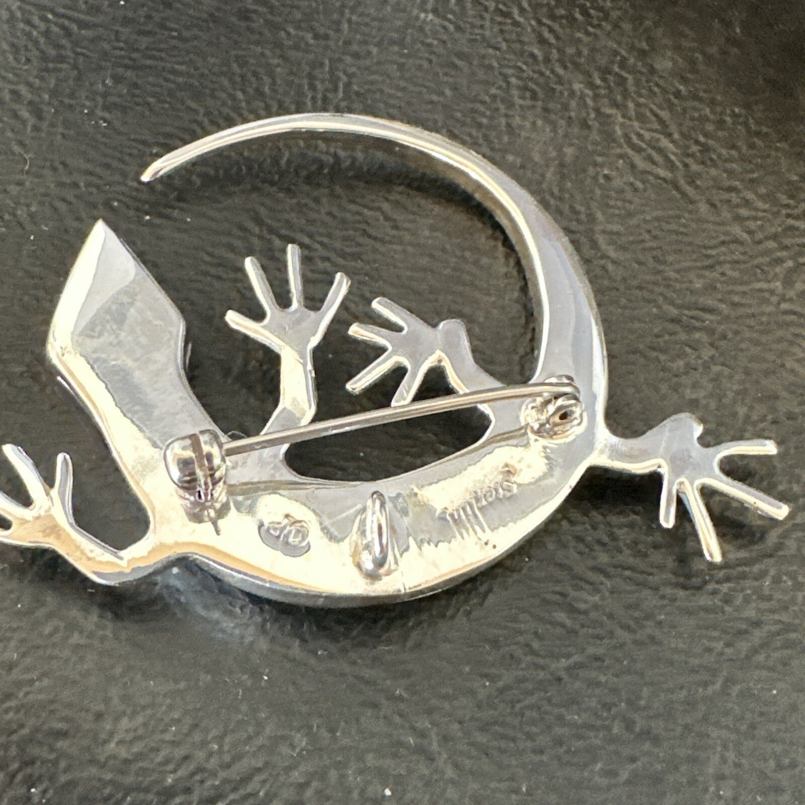 Green Gaspeite Opal Navajo Gecko Sterling Silver Inlay Lizard Pin Pendant 18598