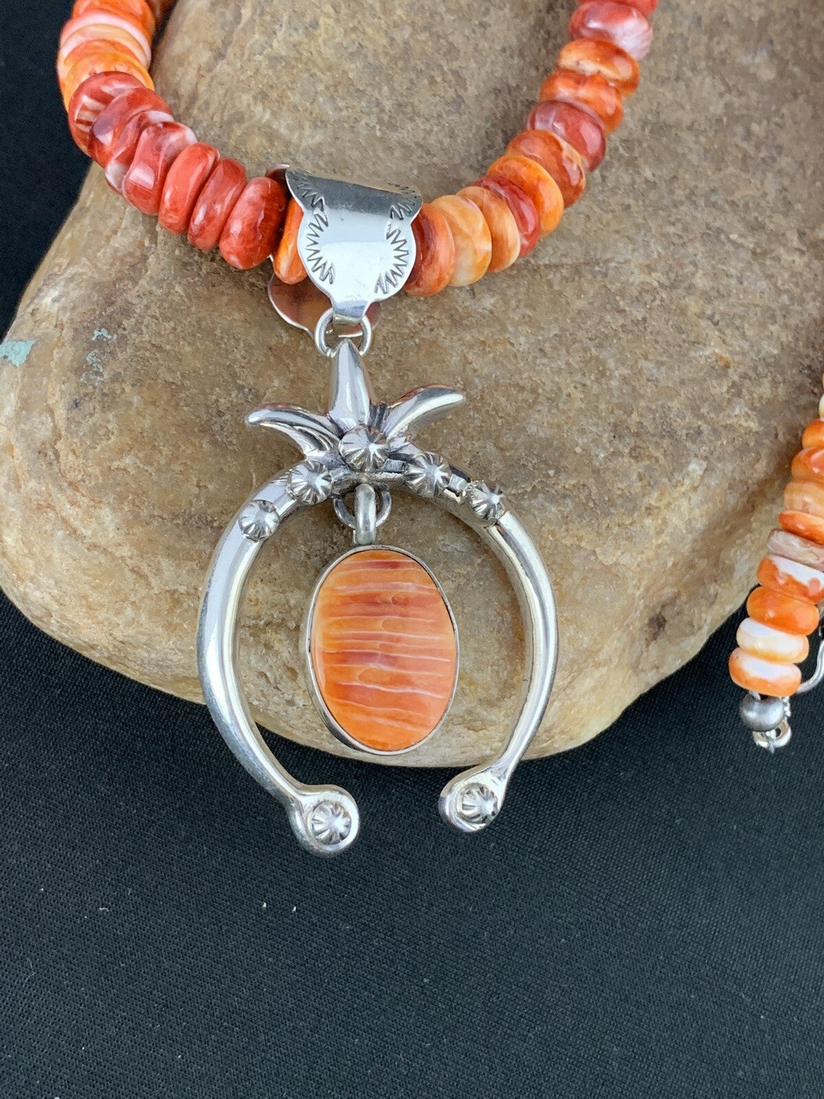Spiny Oyster Naja Pendant Navajo Sterling Silver Necklace 00238