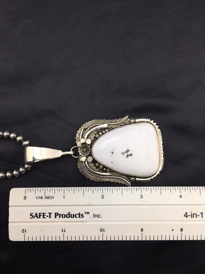 White Buffalo Turquoise Pendant Navajo Sterling Silver Beads Necklace 04529