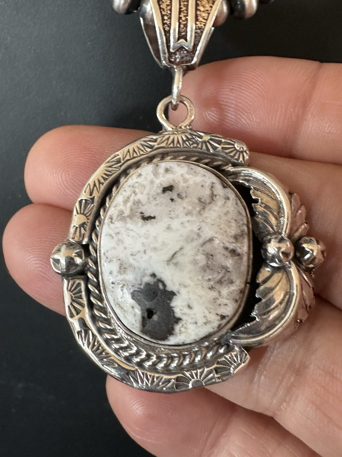 White Buffalo Turquoise Pendant Navajo Pearls Sterling Silver Necklace 19375