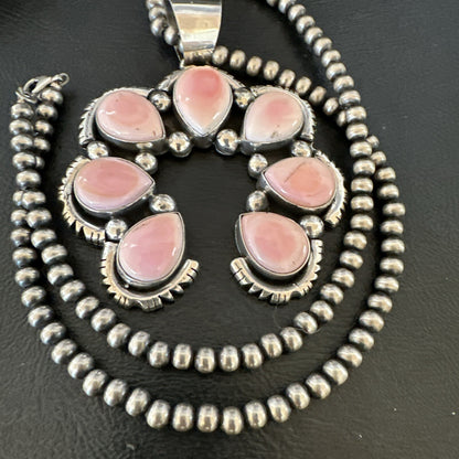Pink Conch Native American Navajo Sterling Silver Naja Pendant 18928