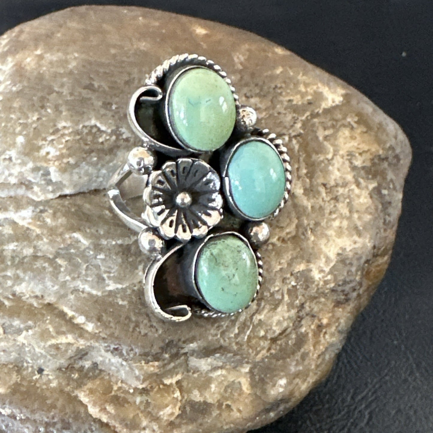 Yazzie Ring Green Turquoise Navajo Sterling Silver Cluster Size 8 19206