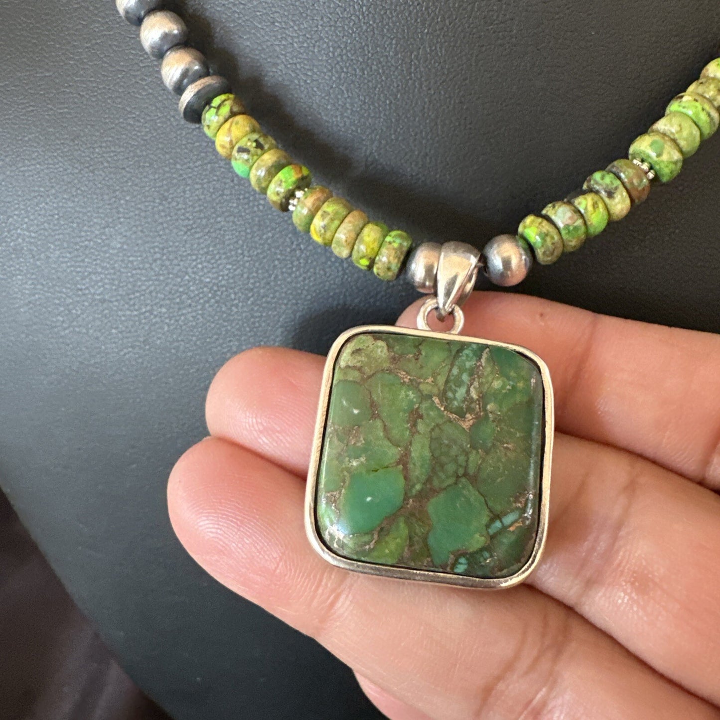 Womens Green Gaspeite Turquoise Pendant Navajo Sterling Silver Necklace 18368
