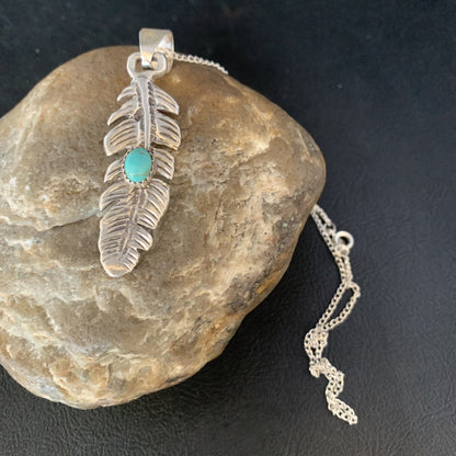 Womens Navajo Blue Turquois Sterling 16" Necklace Feather Pendant 13686