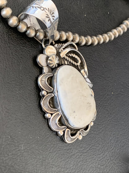 White Buffalo Turquoise Pendant Navajo Pearls Sterling Silver Necklace 10945