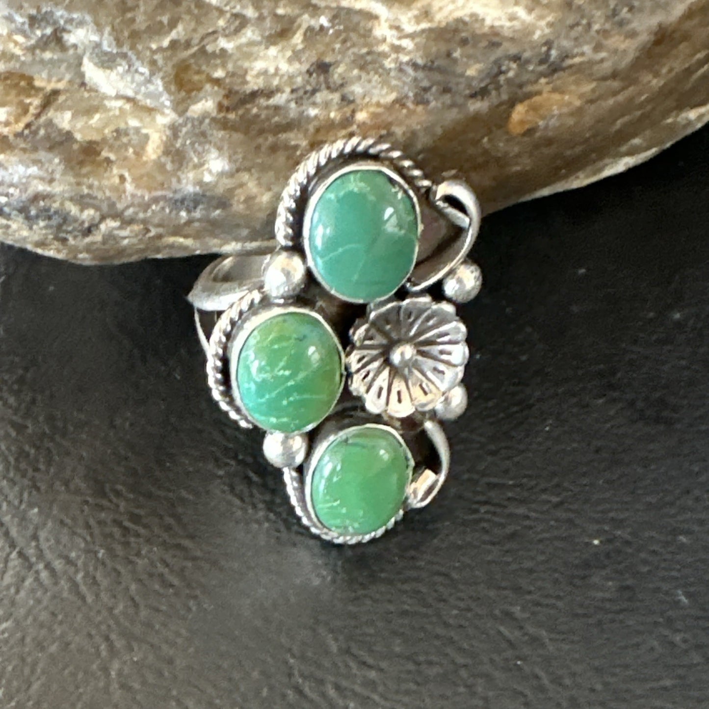 Yazzie Ring Green Turquoise Navajo Sterling Silver Cluster Size 8.5 19234