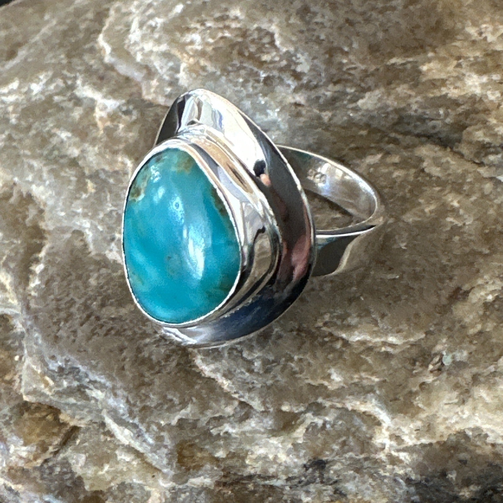 Southwestern Sterling Silver Blue Kingman Turquoise Ring Size 6 18535